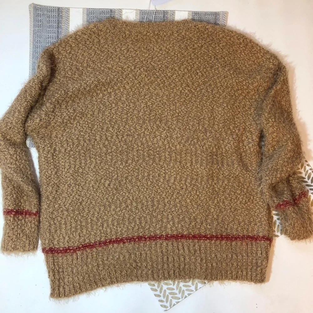 🔥Splendid super soft tan chunky sweater. Medium NWT